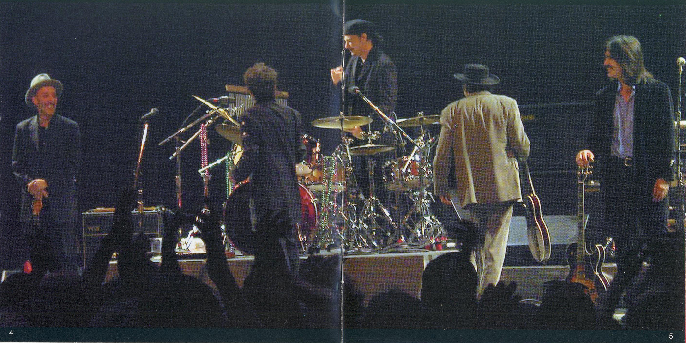 BobDylan2004-03-21TorontoCanada (4).jpg